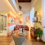 - Maderni View Apartman *